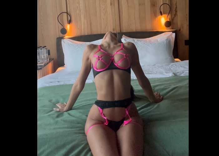 New sexy video of Evelina